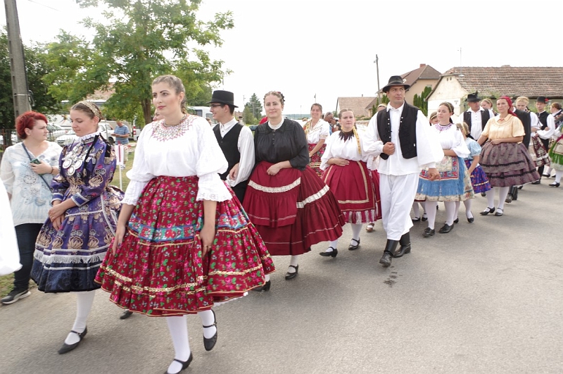 LEVI2567 (Medium).JPG